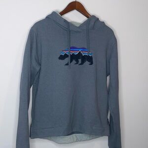 Patagonia Gray Hoodie With Logo Bear Design Women’s Medium
